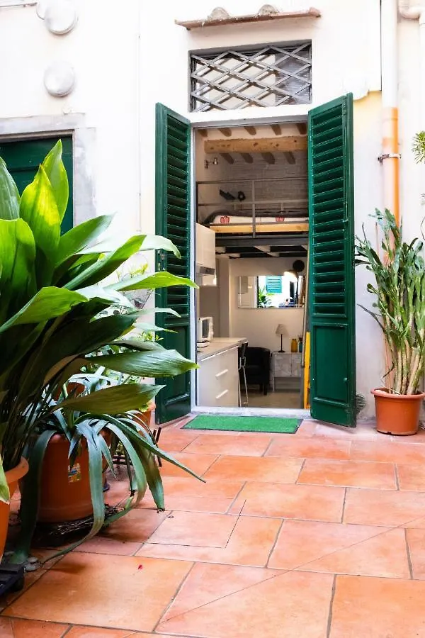 Il Nido - Cozy Studio Apartment In Santa Croce Florence